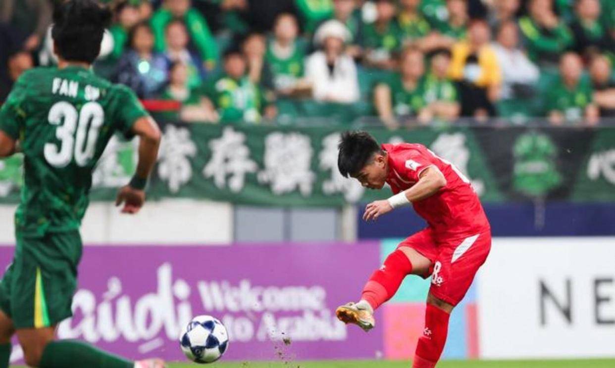 开云官网-亚冠赛程吃紧，纽约尼克斯今夜手感冰凉，球迷炸锅，阵容厚度经受考验(纽约尼克斯主教练)